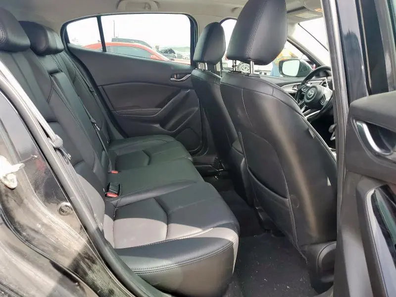 2018 MAZDA 3 TOURING