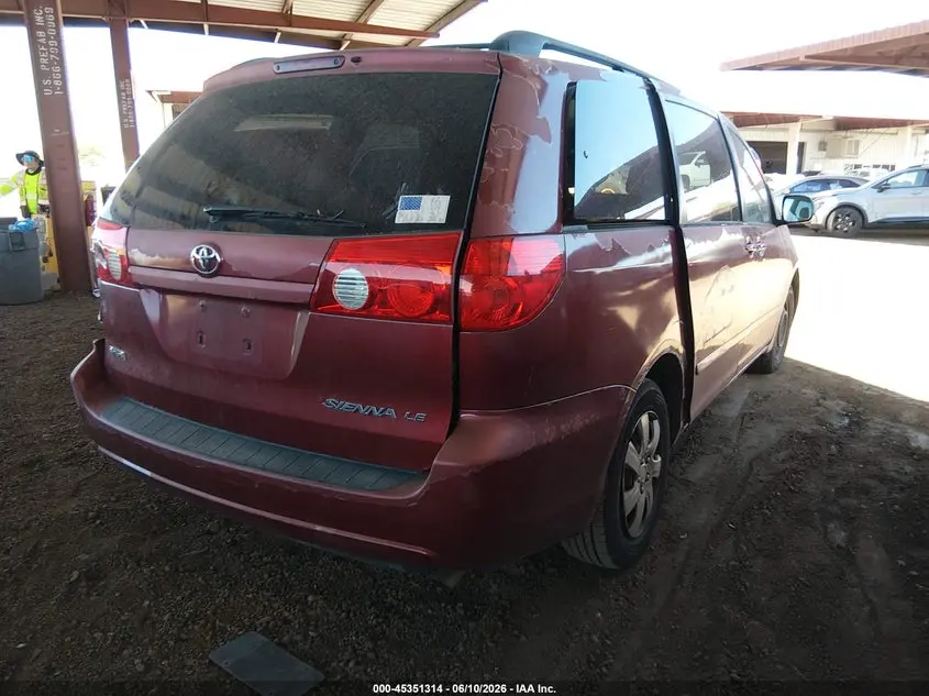2010 TOYOTA SIENNA LE