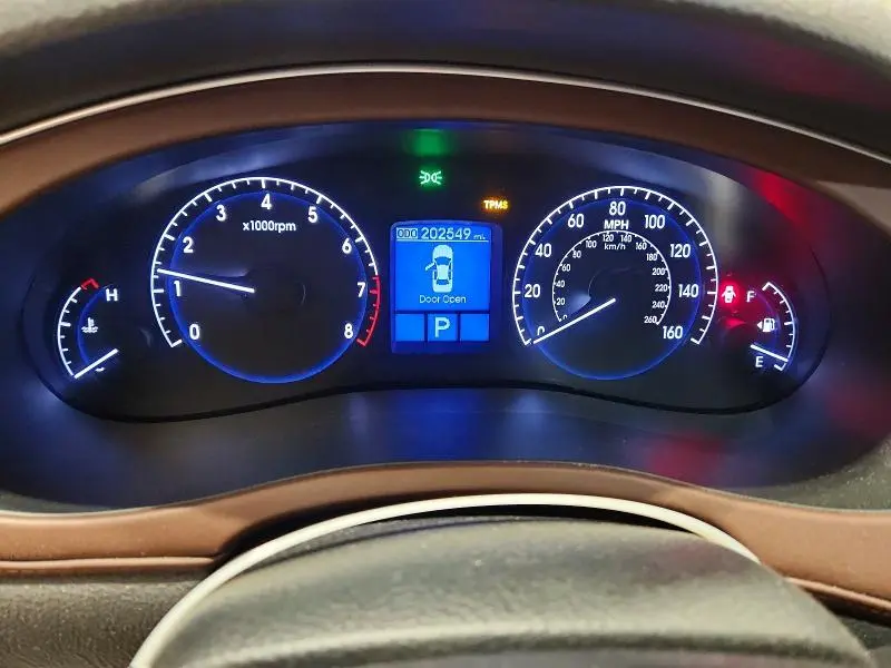 2013 HYUNDAI GENESIS 3.8L  