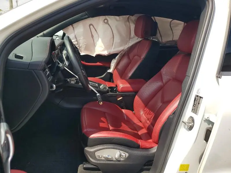 2022 PORSCHE MACAN   