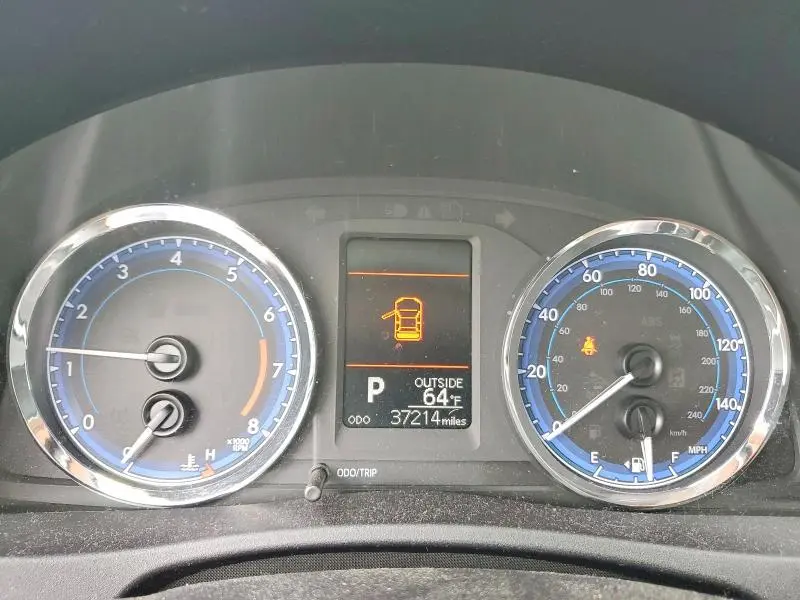 2018 TOYOTA COROLLA LE  