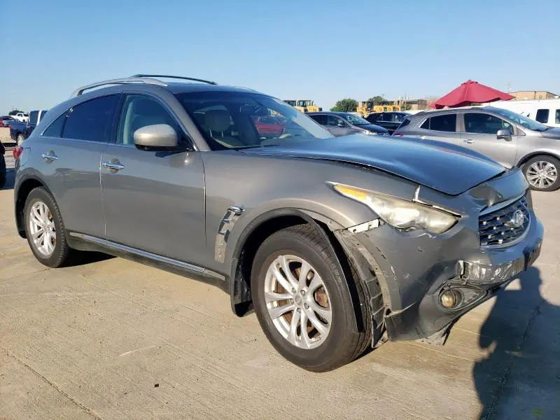 2011 INFINITI FX35   