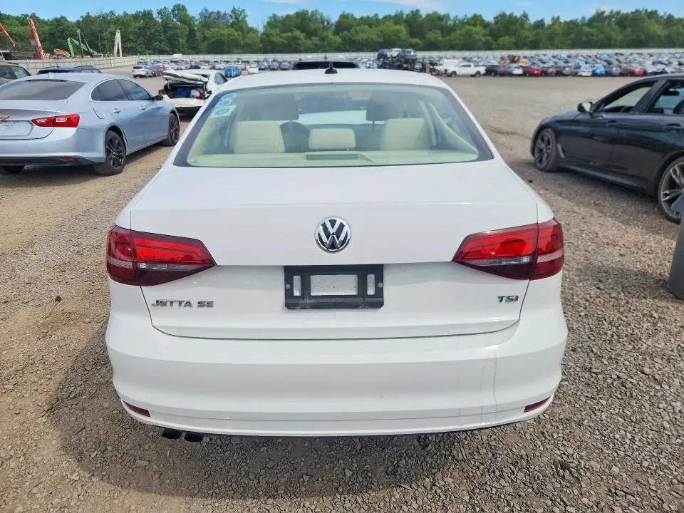 2017 VOLKSWAGEN JETTA SE  