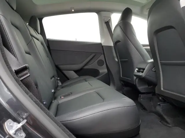 2025 TESLA MODEL Y 