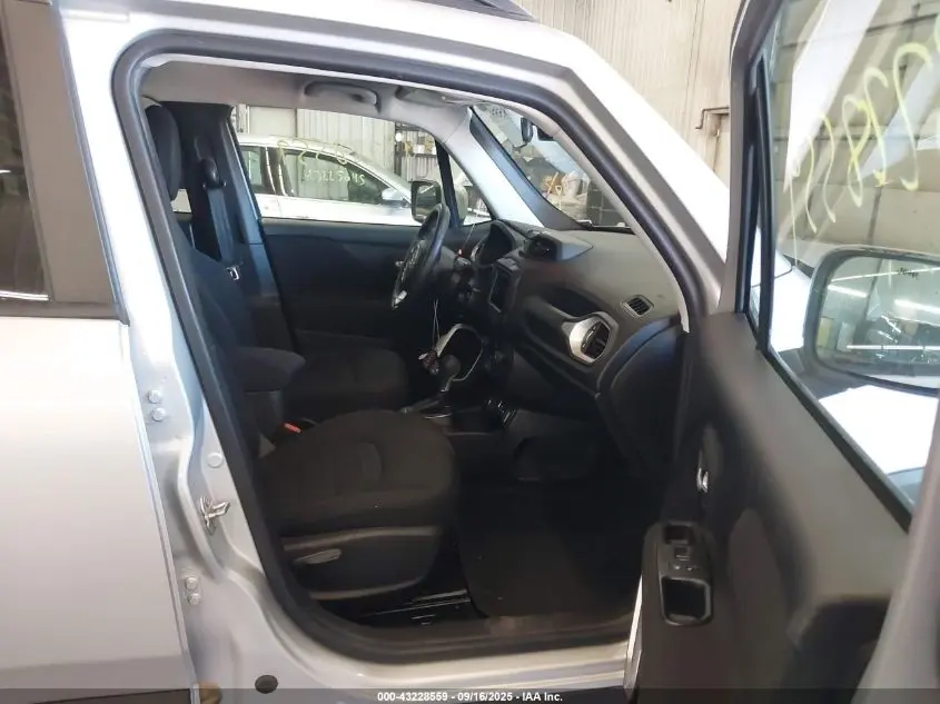 2018 JEEP RENEGADE LATITUDE 4X4