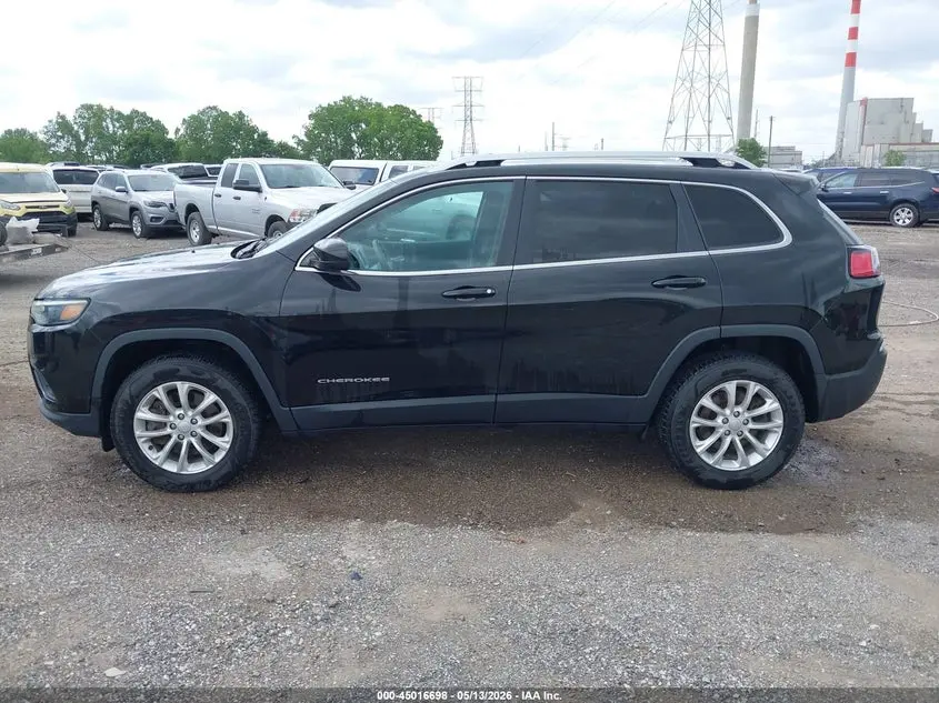 2019 JEEP CHEROKEE LATITUDE 4X4