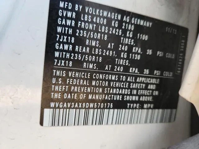 2013 VOLKSWAGEN TIGUAN S  