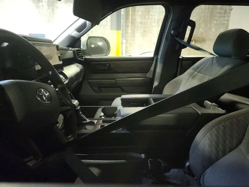 2025 TOYOTA TUNDRA SR  