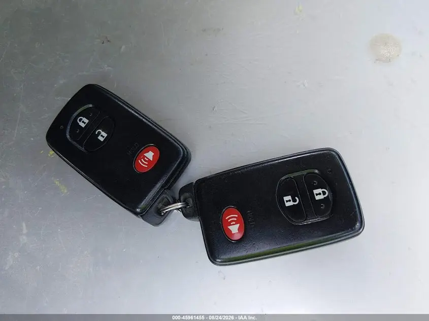 2014 TOYOTA PRIUS V TWO