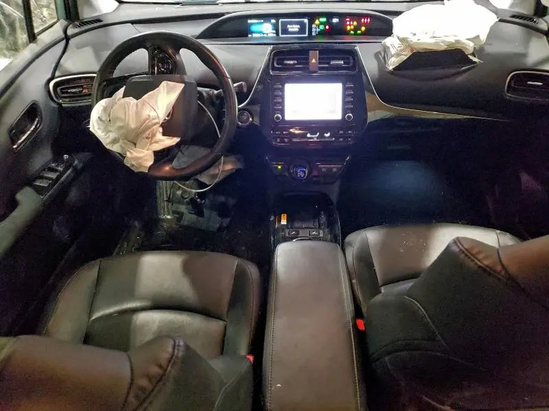 2020 TOYOTA PRIUS LE  