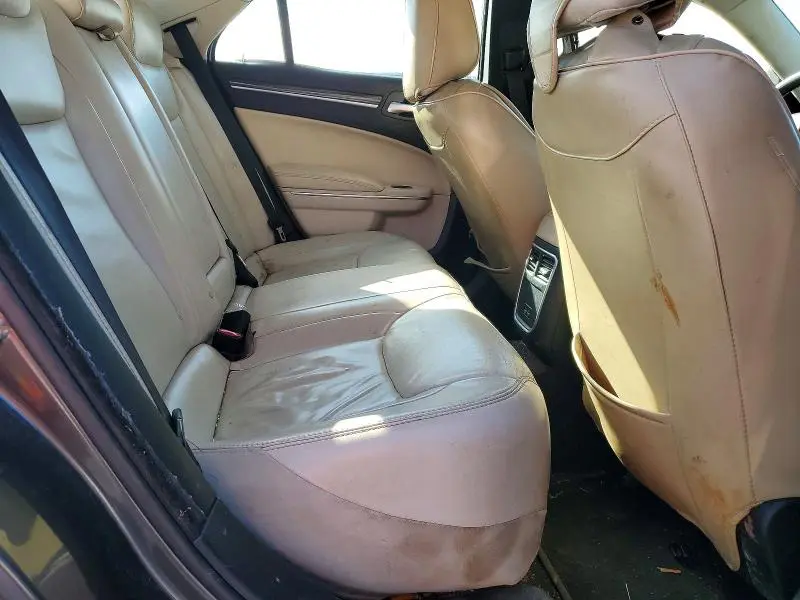 2017 CHRYSLER 300 LIMITED  