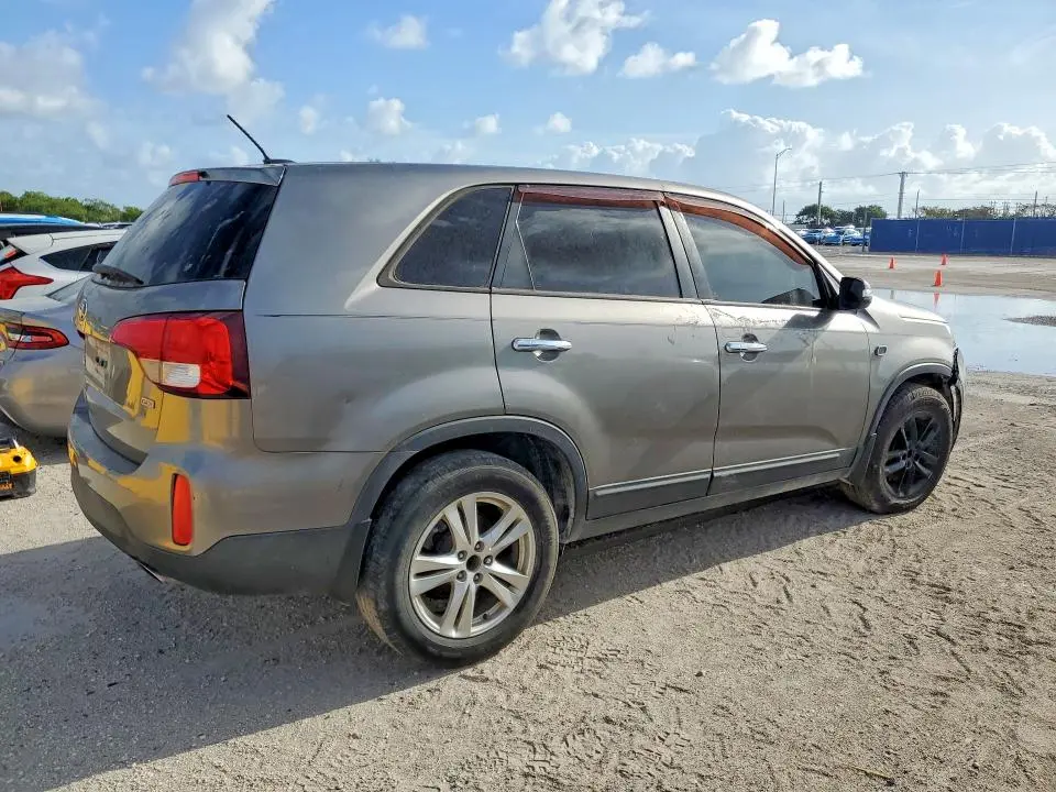 2014 KIA SORENTO LX  