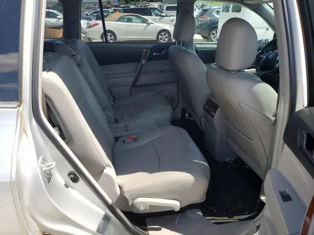 2013 TOYOTA HIGHLANDER LIMITED  
