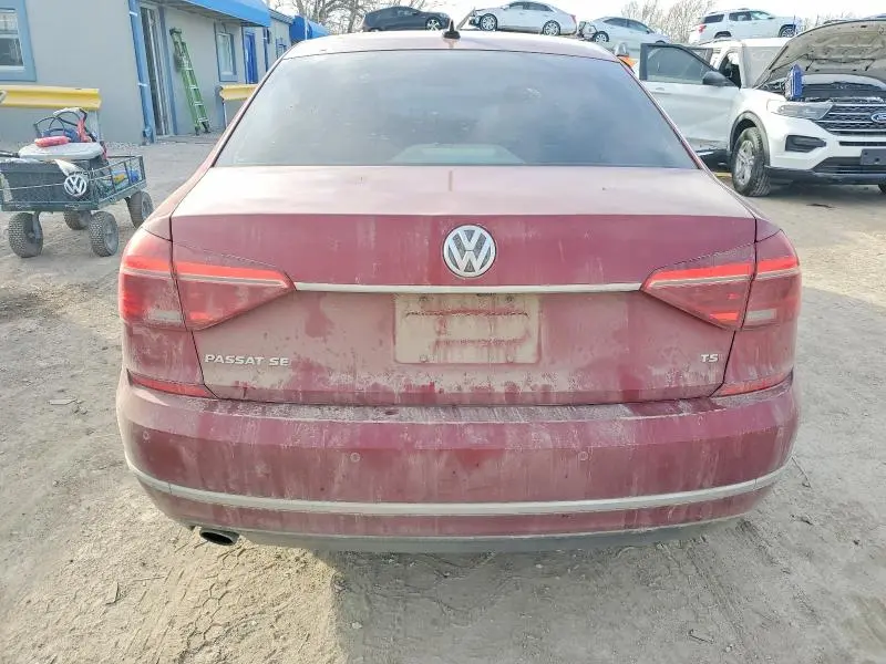 2017 VOLKSWAGEN PASSAT SE  