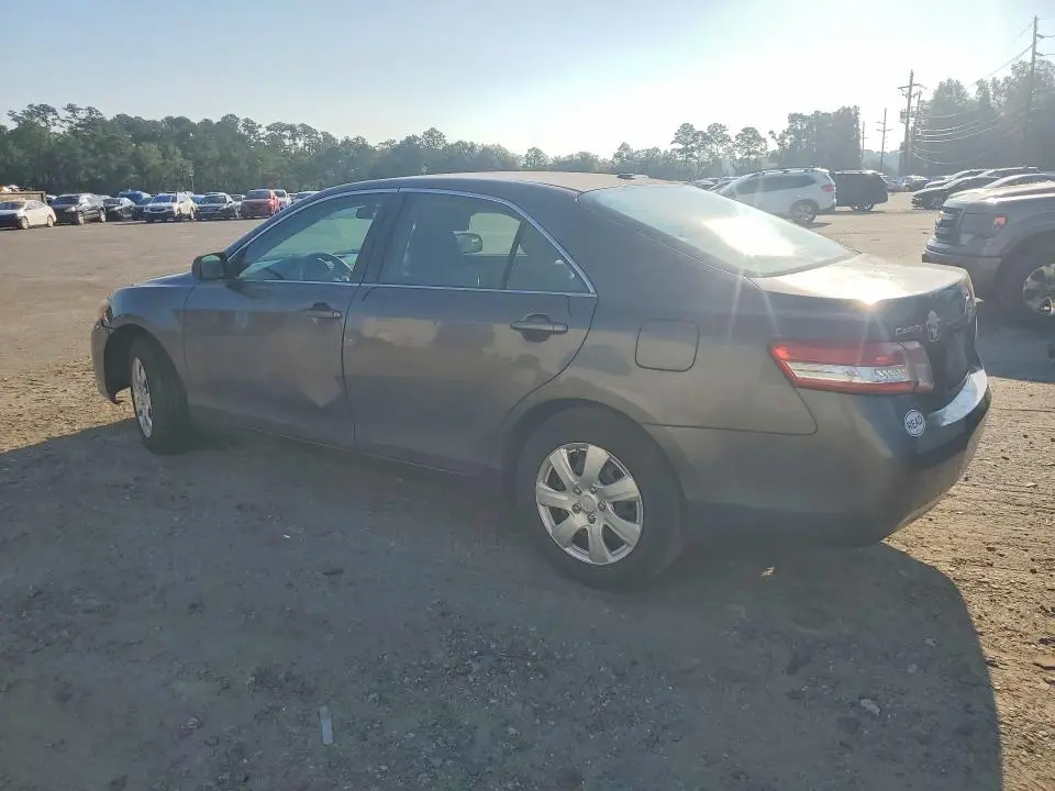 2011 TOYOTA CAMRY LE  