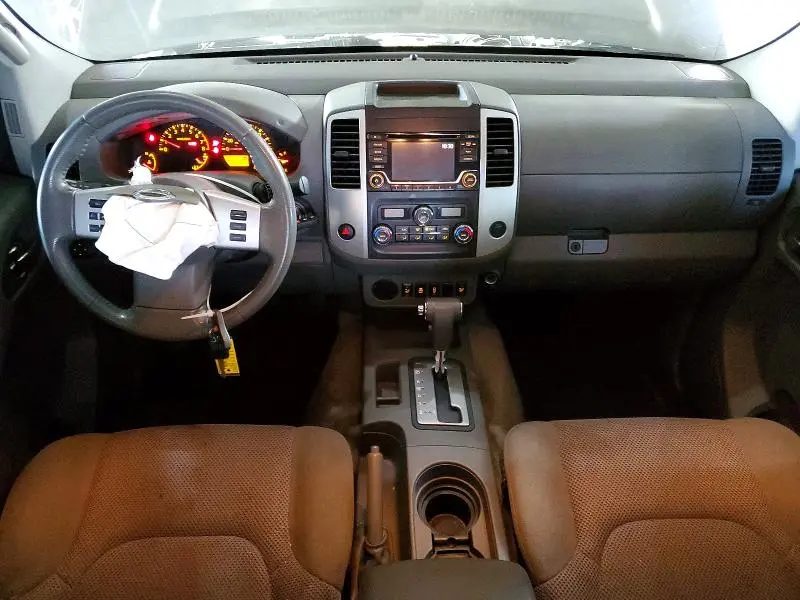 2016 NISSAN FRONTIER SV  