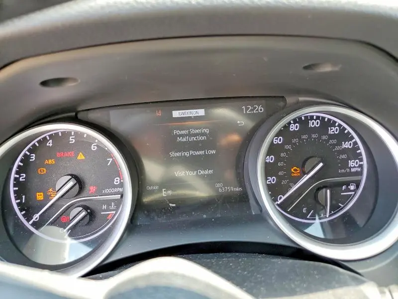 2021 TOYOTA CAMRY XLE  