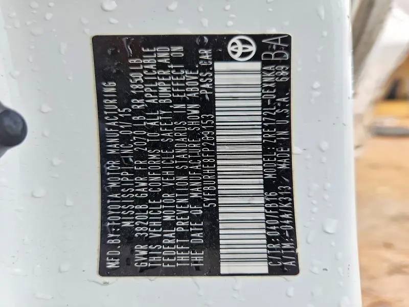 2015 TOYOTA COROLLA LE  