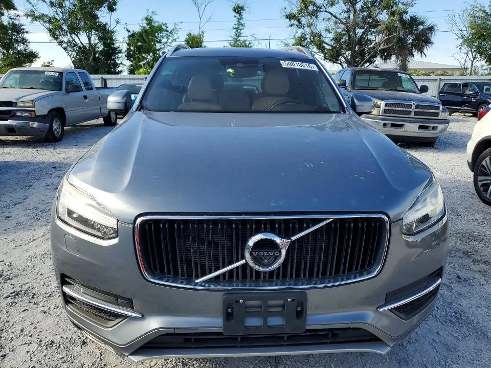 2017 VOLVO XC90 T6  