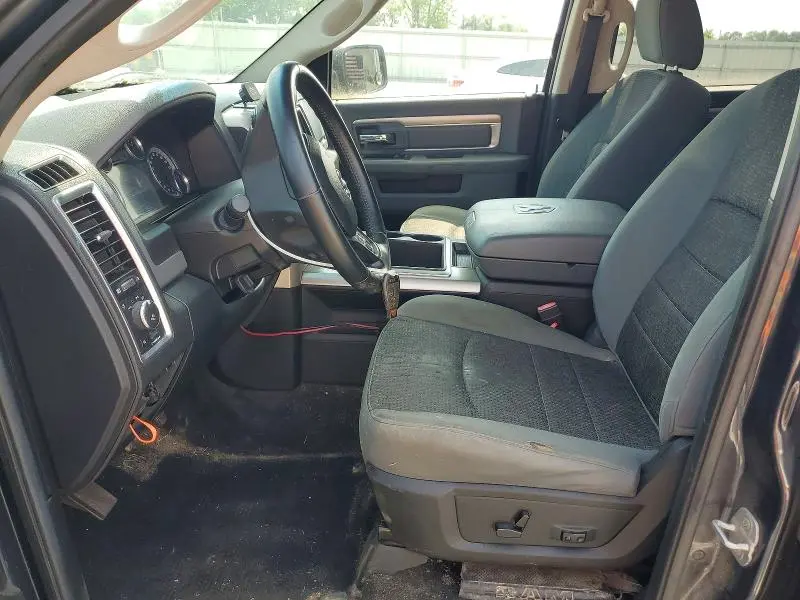 2014 RAM 1500 SLT  