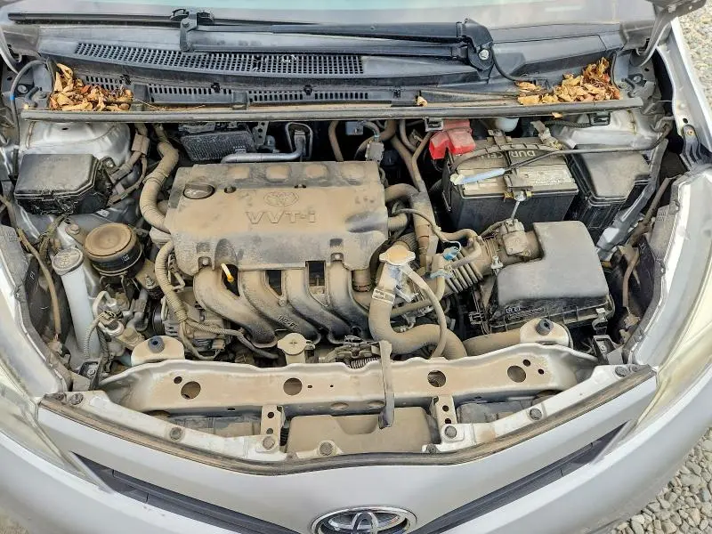 2014 TOYOTA YARIS 5-DOOR L  