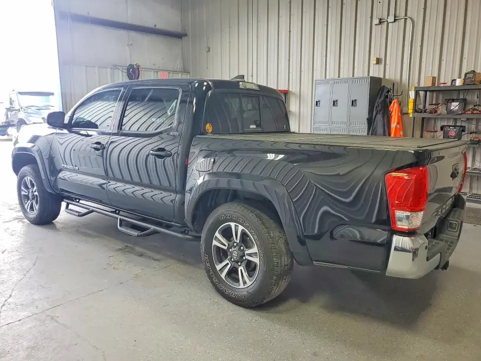 2017 TOYOTA TACOMA SR5 V6  