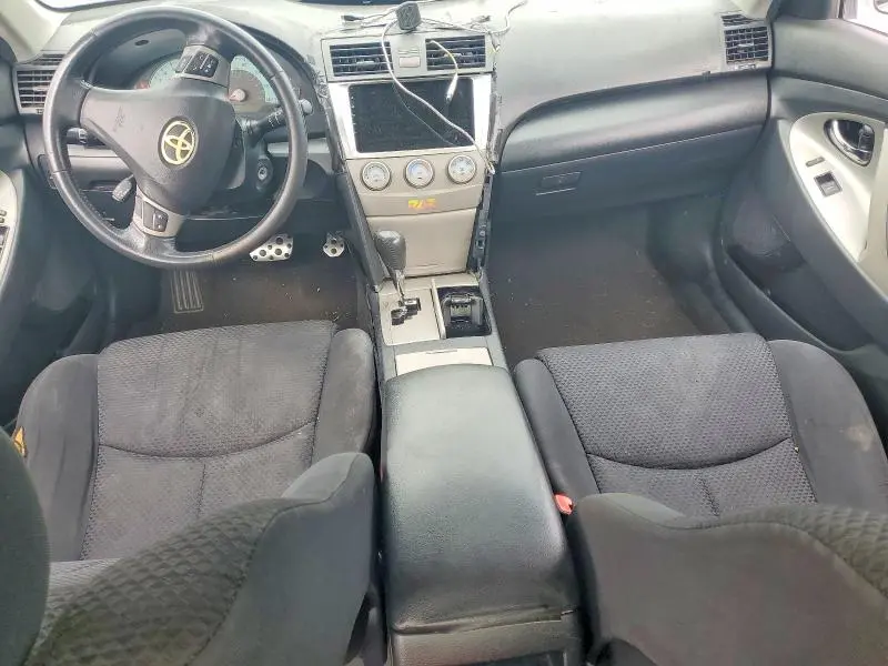 2011 TOYOTA CAMRY SE  