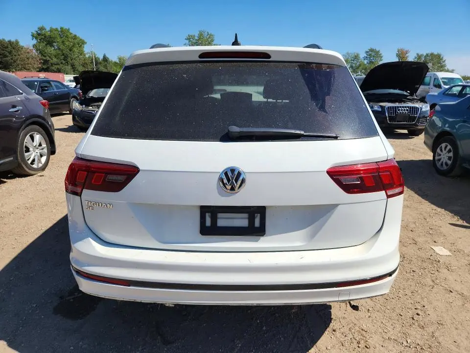 2020 VOLKSWAGEN TIGUAN SE  