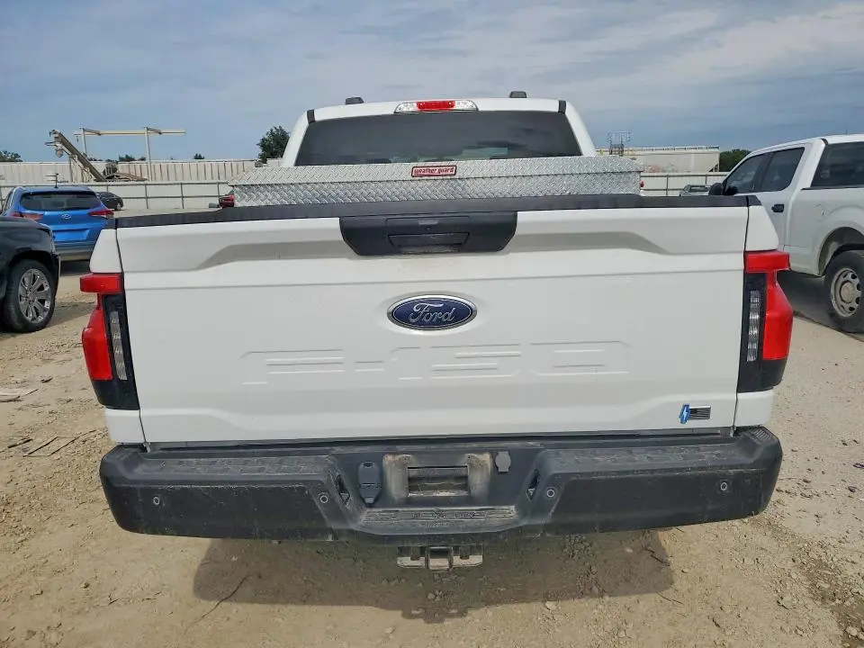 2023 FORD F150 LIGHTNING PRO  