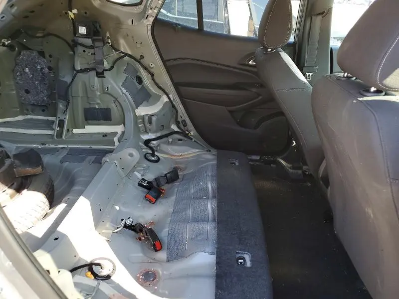 2025 CHEVROLET TRAX LS  