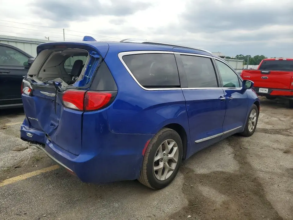 2019 CHRYSLER PACIFICA TOURING L PLUS  