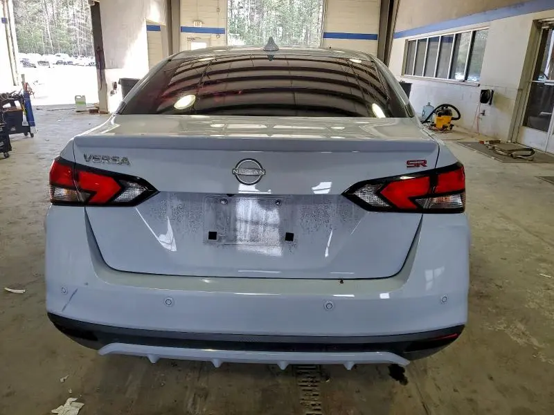 2023 NISSAN VERSA SR  