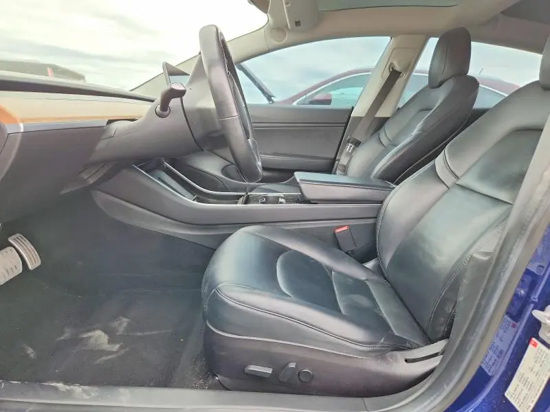 2018 TESLA MODEL 3   