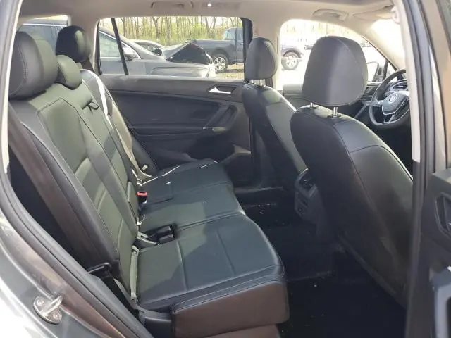 2020 VOLKSWAGEN TIGUAN SE  
