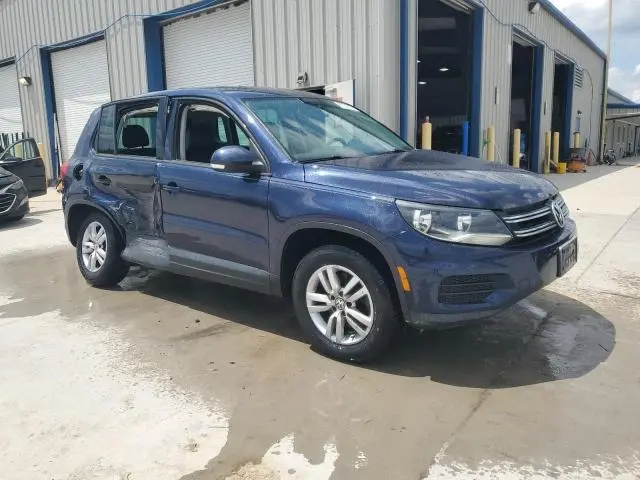 2012 VOLKSWAGEN TIGUAN S  