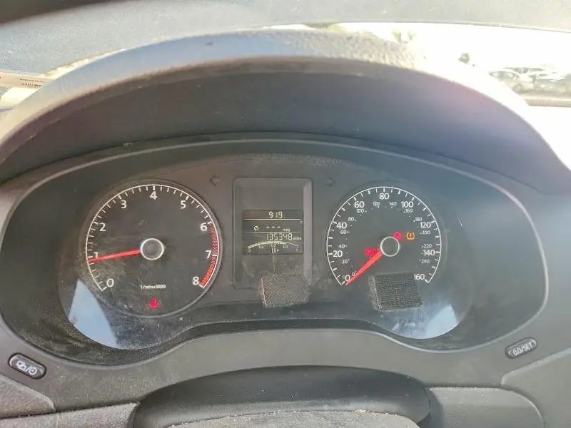 2013 VOLKSWAGEN JETTA BASE  