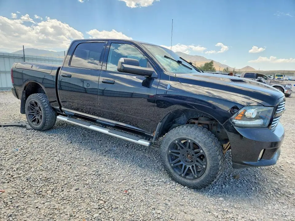 2013 RAM 1500 SPORT  