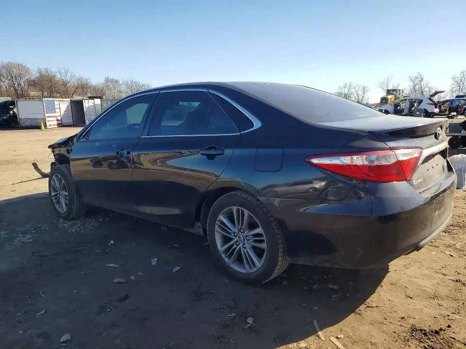 2017 TOYOTA CAMRY SE  