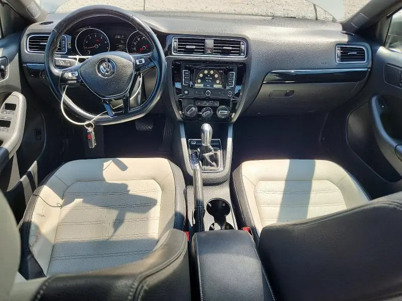 2015 VOLKSWAGEN JETTA SE  