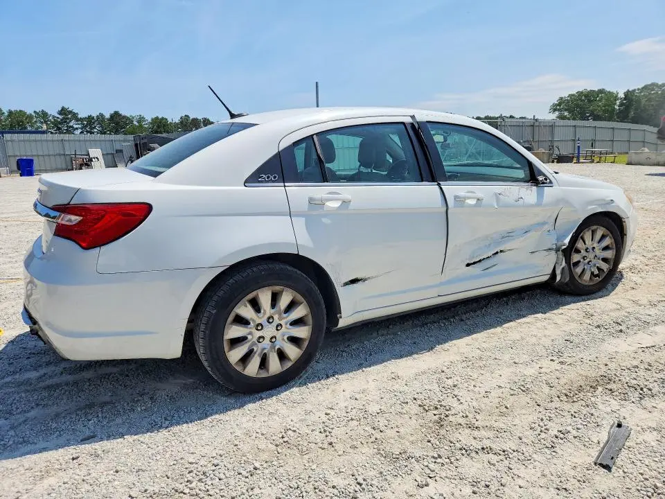 2012 CHRYSLER 200 LX  