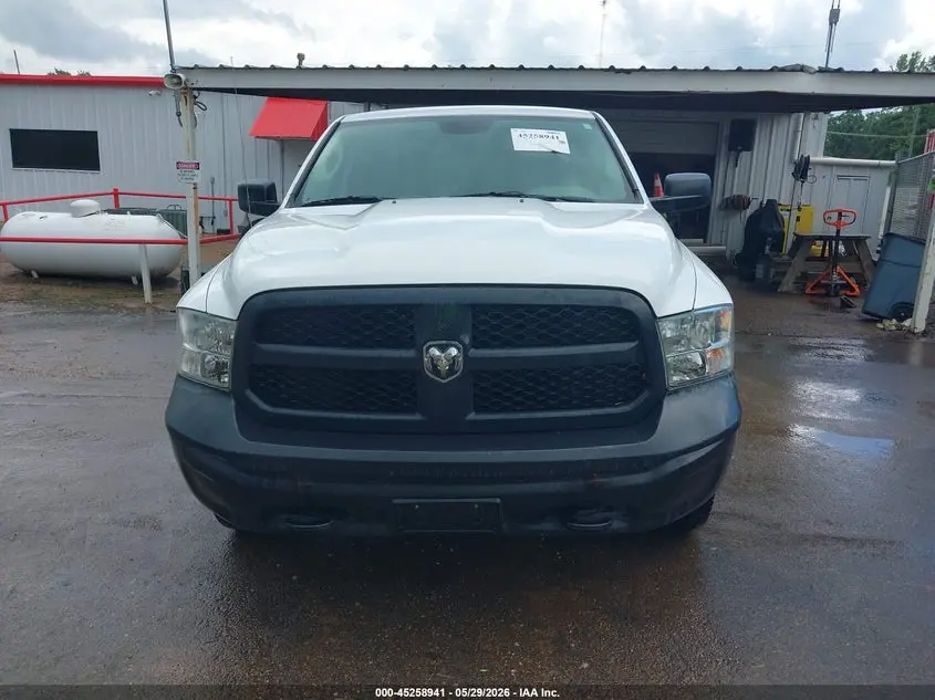 2017 RAM 1500 TRADESMAN  4X4 5'7 BOX