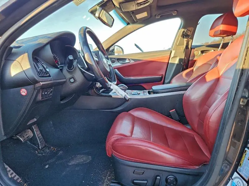 2021 KIA STINGER GT2  