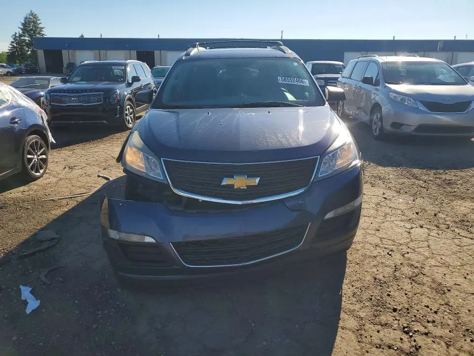 2014 CHEVROLET TRAVERSE LS  