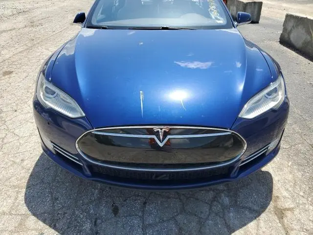 2015 TESLA MODEL S 85D  