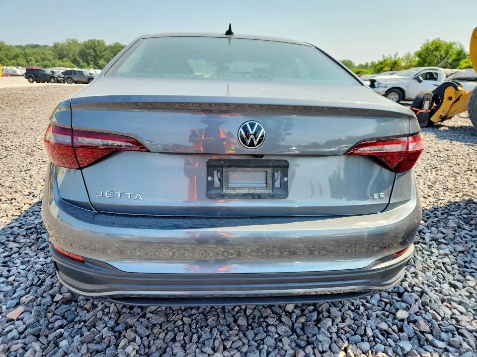 2024 VOLKSWAGEN JETTA SE  