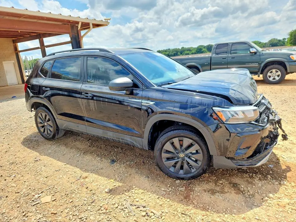 2024 VOLKSWAGEN TAOS S  