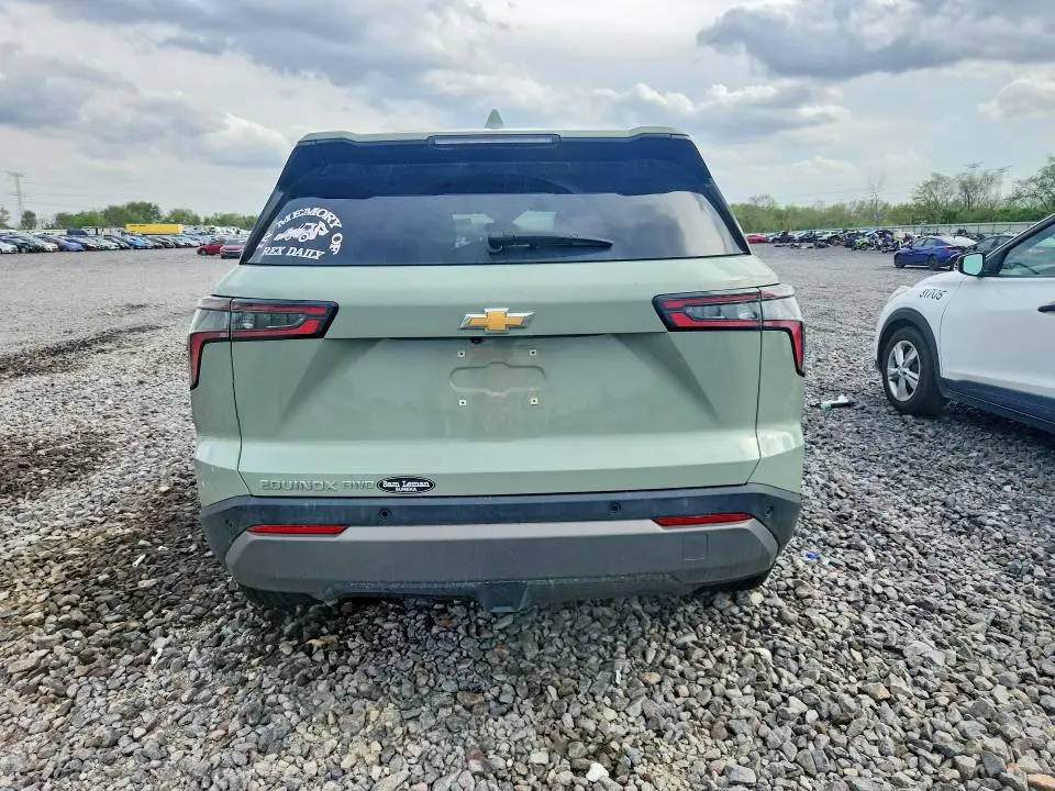 2025 CHEVROLET EQUINOX LT  
