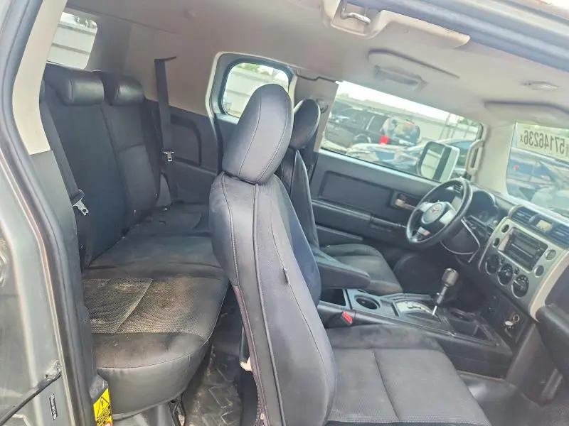 2010 TOYOTA FJ CRUISER BASE  