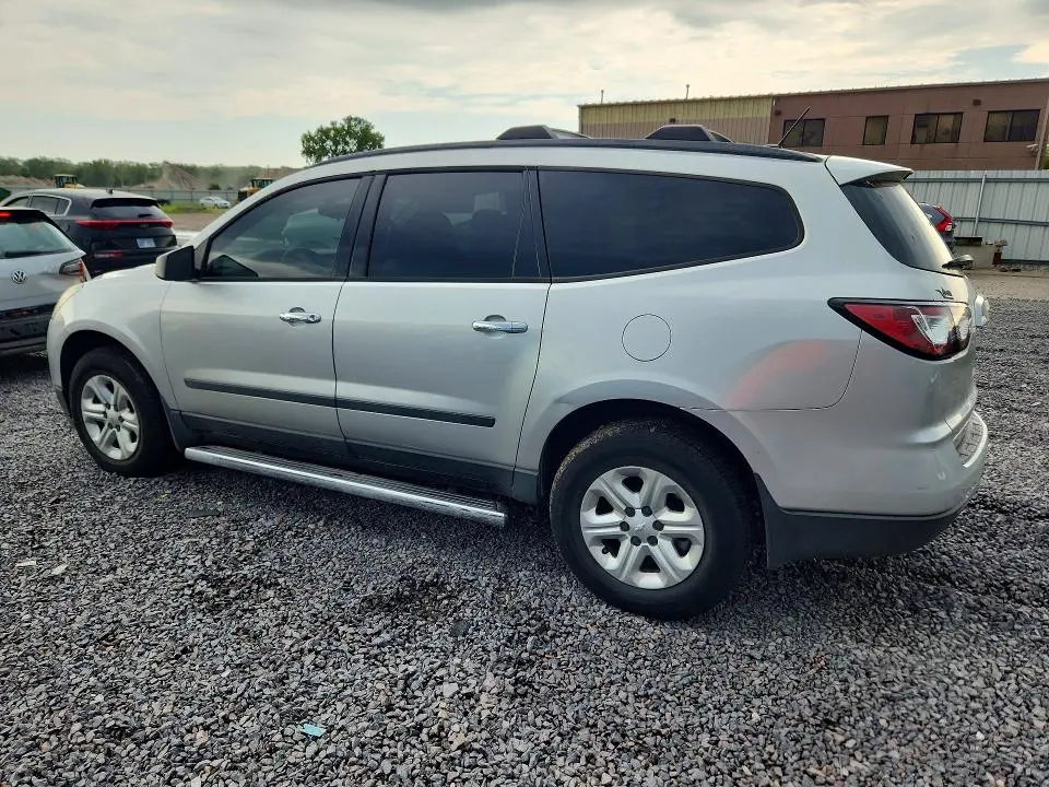 2015 CHEVROLET TRAVERSE LS  