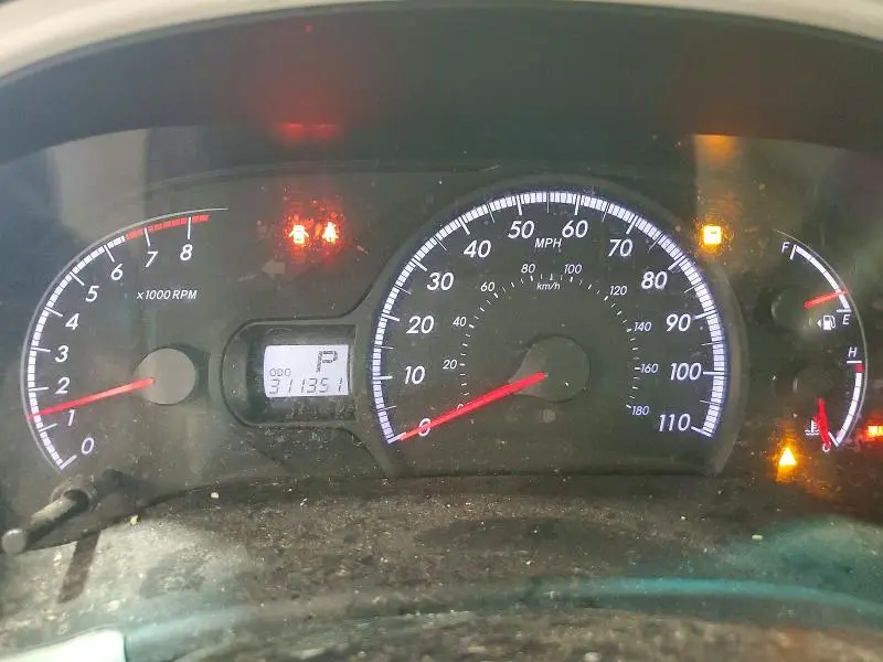 2014 TOYOTA SIENNA LE  